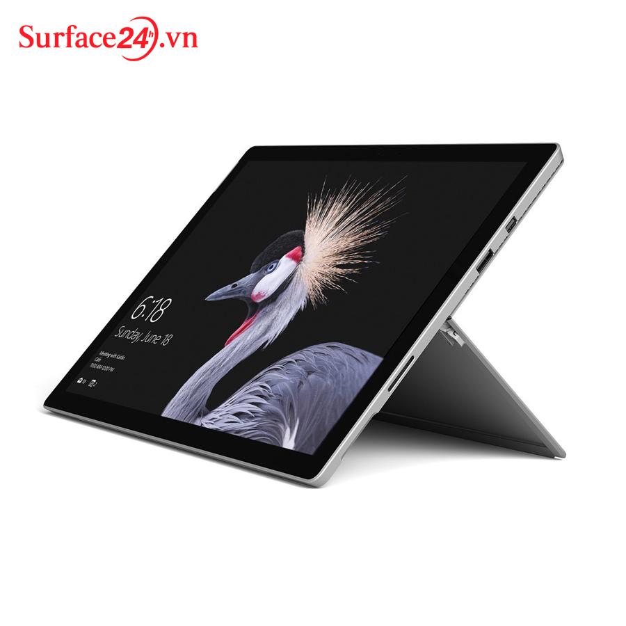Microsoft Surface Pro 5 i7/8GB/256GB (Like New)